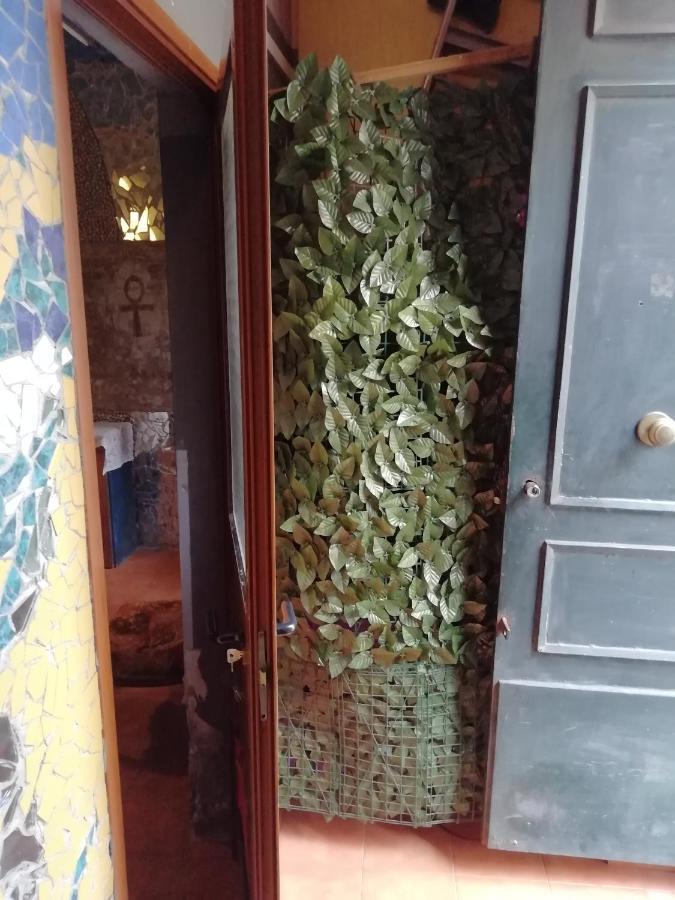 Economic Room Катания Экстерьер фото