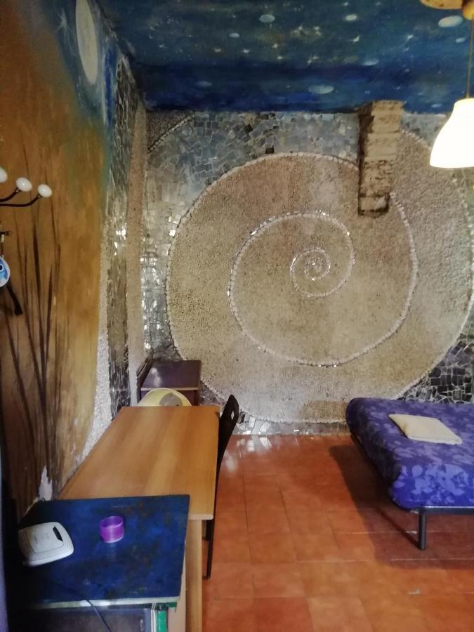Economic Room Катания Экстерьер фото