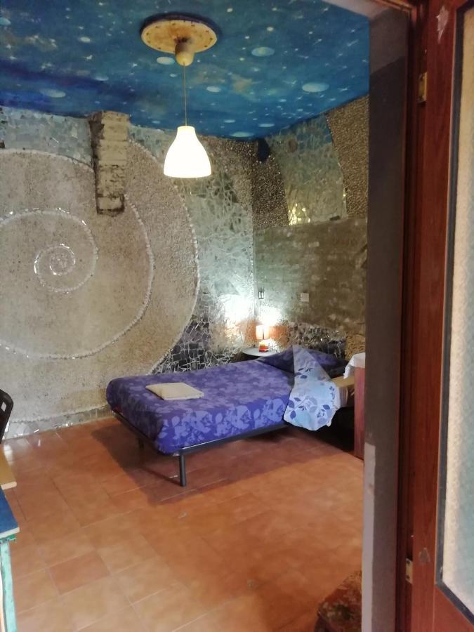 Economic Room Катания Экстерьер фото